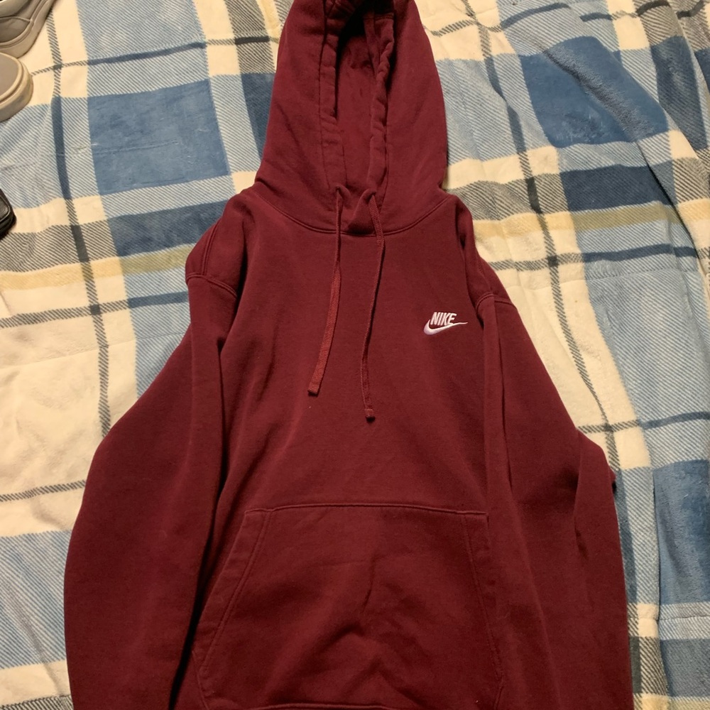 Maroon Nike mens sweatshirt